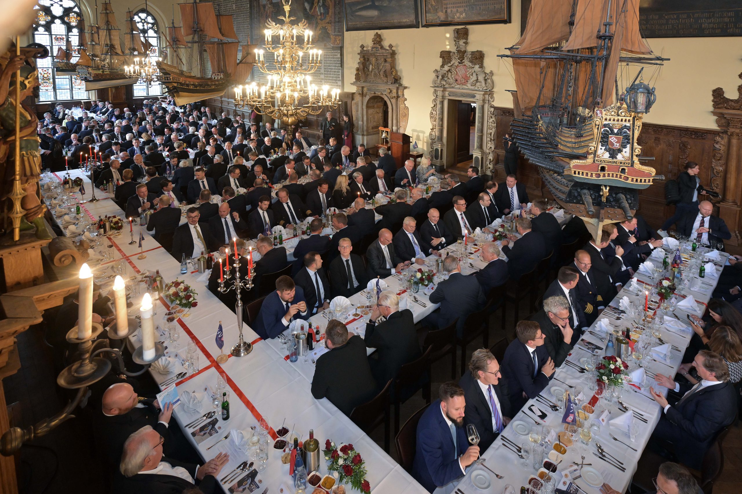 Kapitänstag im Rathaus mit klaren Bekenntnissen der Politik zur Hafen- und Logistikwirtschaft